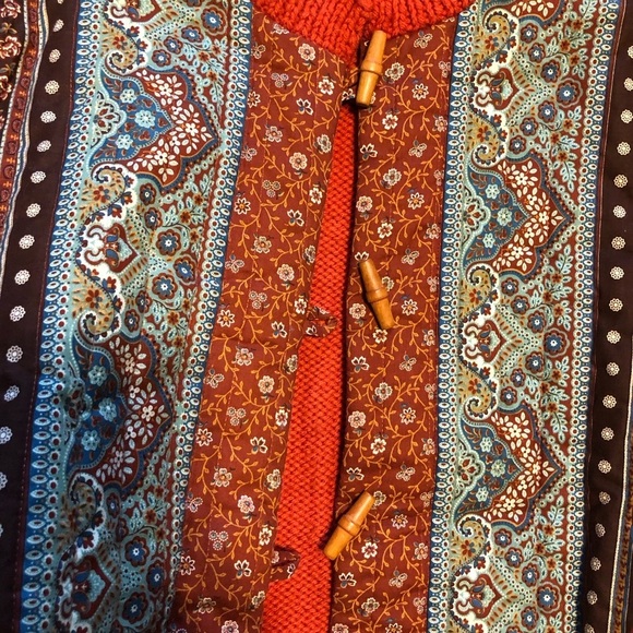 Colorful Patterned Women's Sweater - Picture 8 of 8